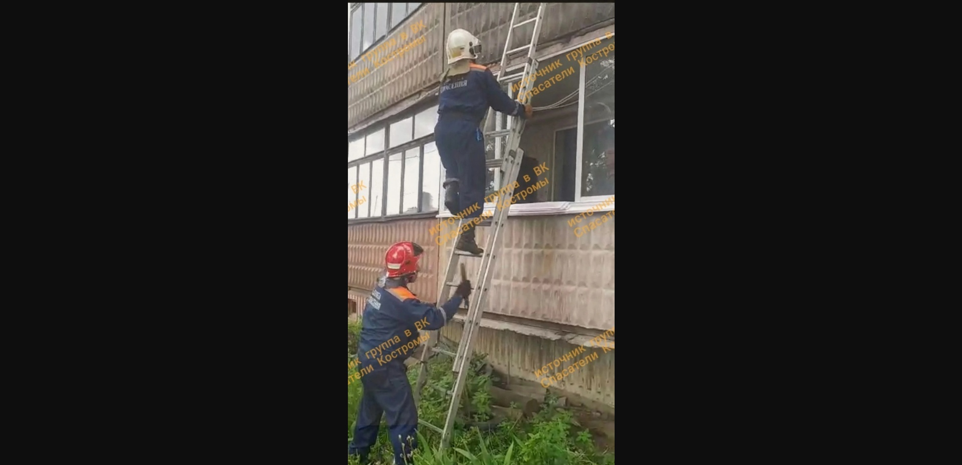 В поселке Шувалово Костромского района полуторагодовалый внук запер бабушку на балконе