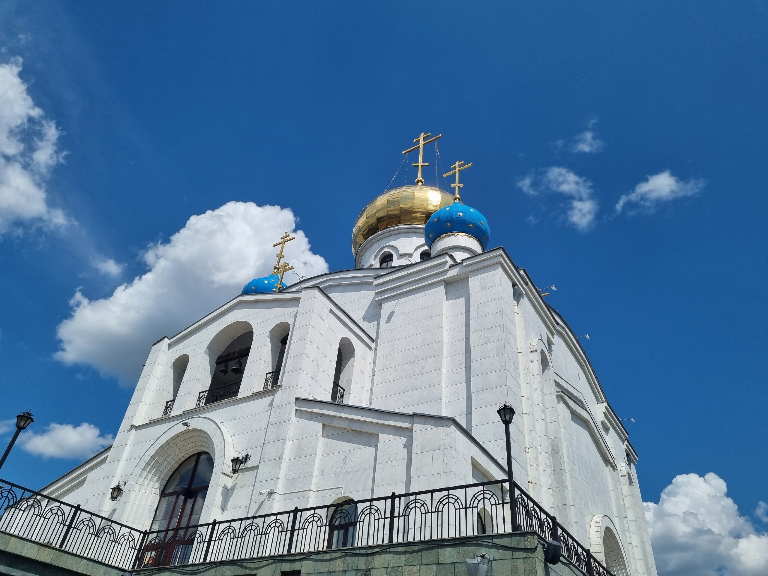 РПЦ приняла под свою юрисдикцию епархии ЛНР