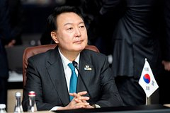 Президент Южной Кореи прибыл на Украину с неожиданным визитом