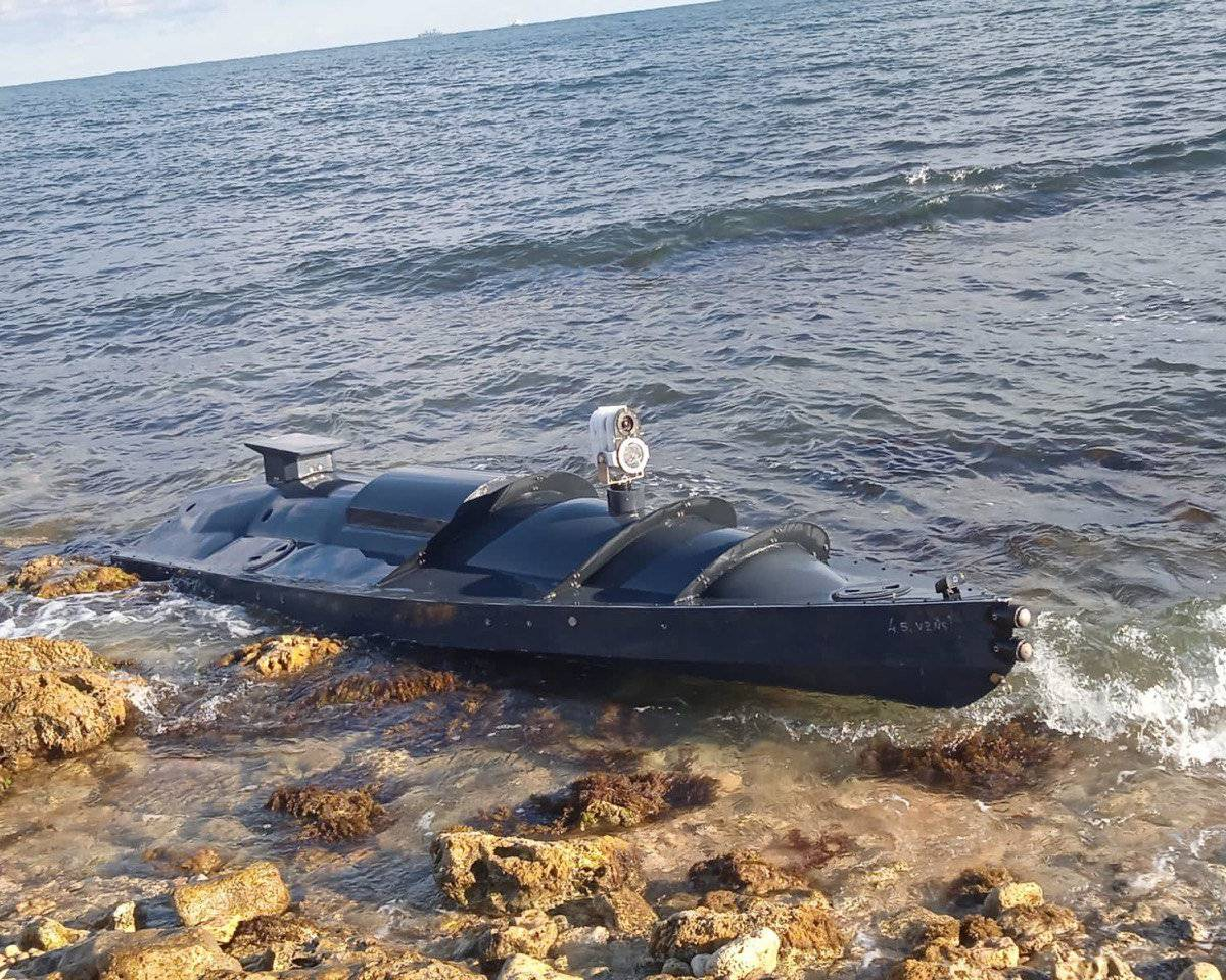Крымский мост мог быть атакован морскими беспилотниками