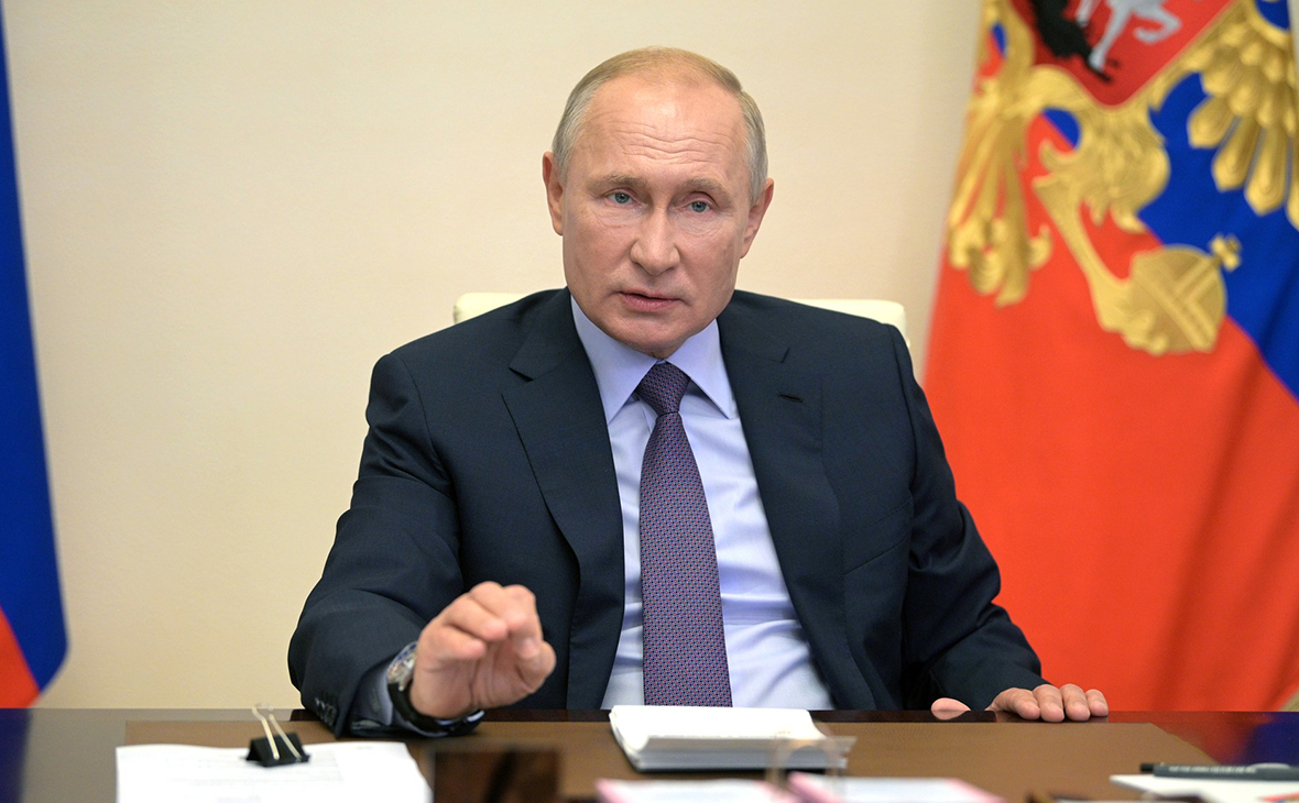 Путин поручил скорректировать Стратегию национальной политики РФ до 2025 года с учетом интеграции новых регионов