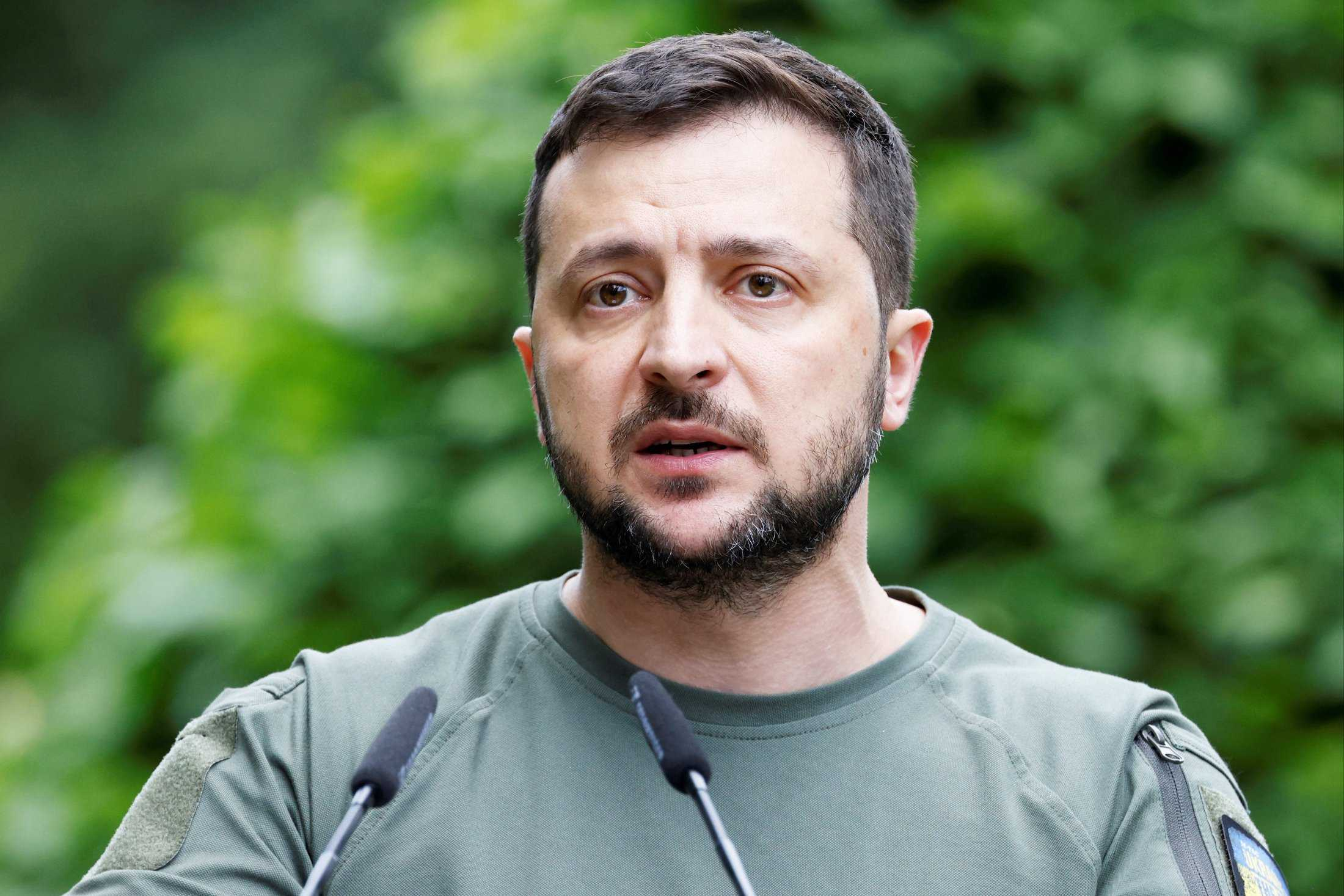 Зеленский пообещал выполнять условия зерновой сделки без России