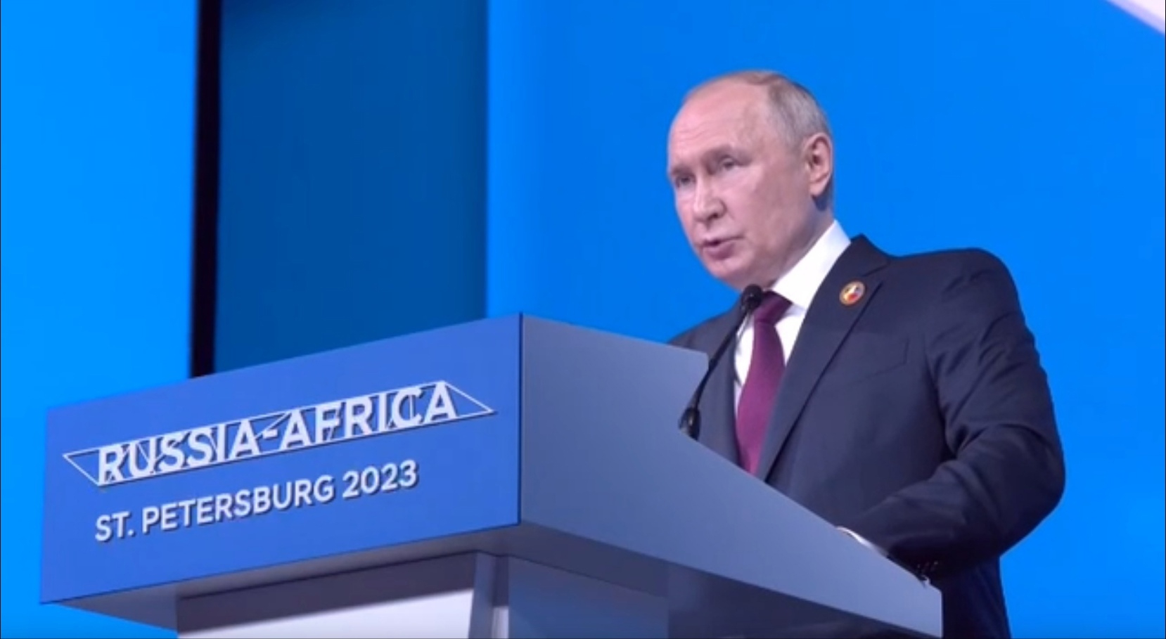 Путин: в Египте в районе Суэцкого канала в ближайшее время запустят российскую индустриальную зону