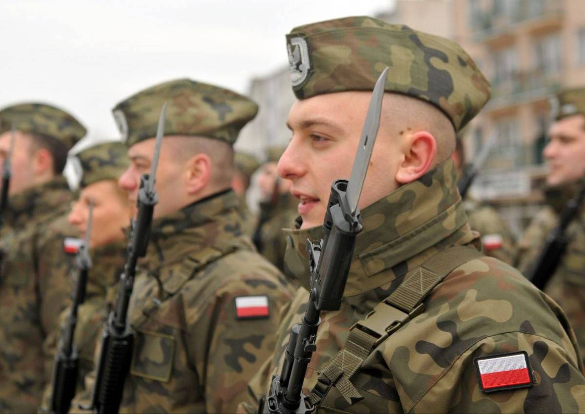 ВС Польши нарастят группировку войск на границе с Белоруссией