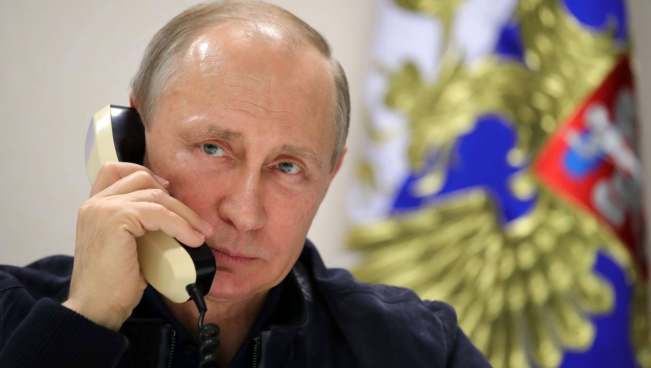 Путин по телефону разговаривает с Эрдоганом