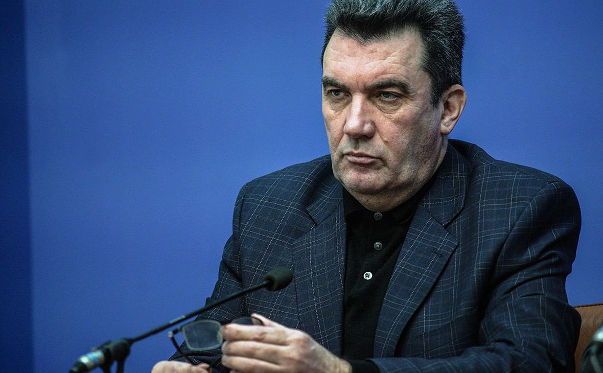 Украинские официальные лица пытаются оправдать провал на фронте