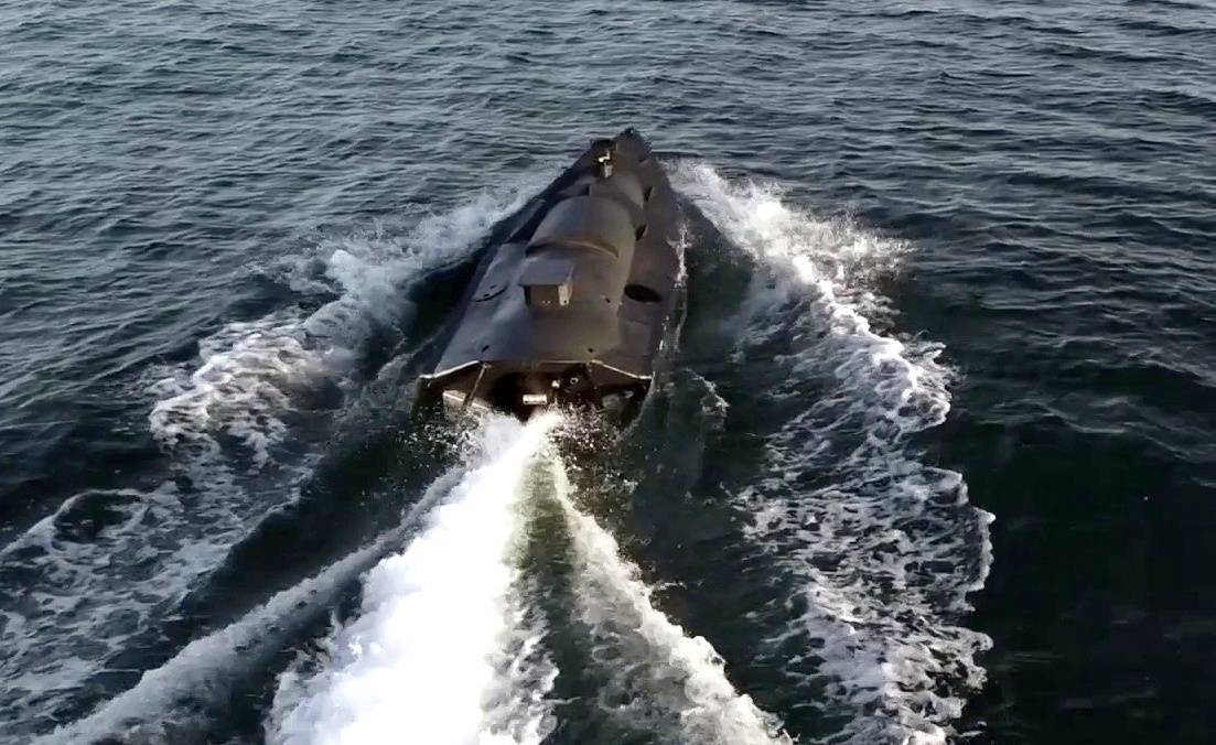 Надводный беспилотник уничтожен силами флота в Севастопольской морской зоне