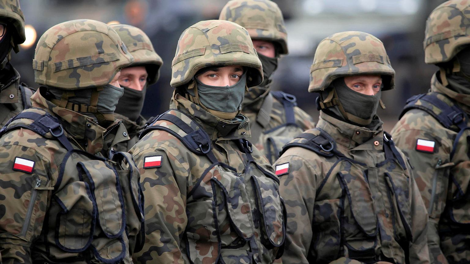 Польша направит дополнительную тысячу военных на границу с Белоруссией