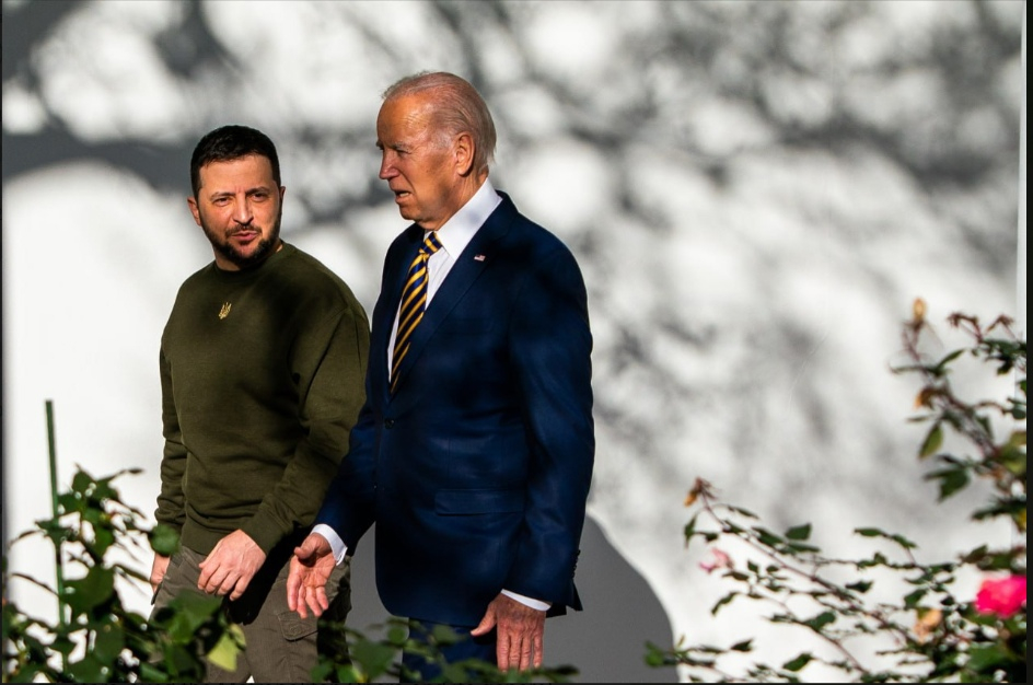 Белый дом заявил о готовности вести боевые действия на Украине летом 2024