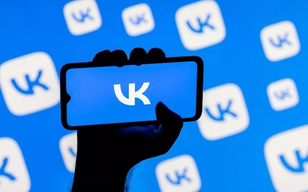 Компания «ВКонтакте» решила уйти с Лондонской биржи и перерегистрироваться в России