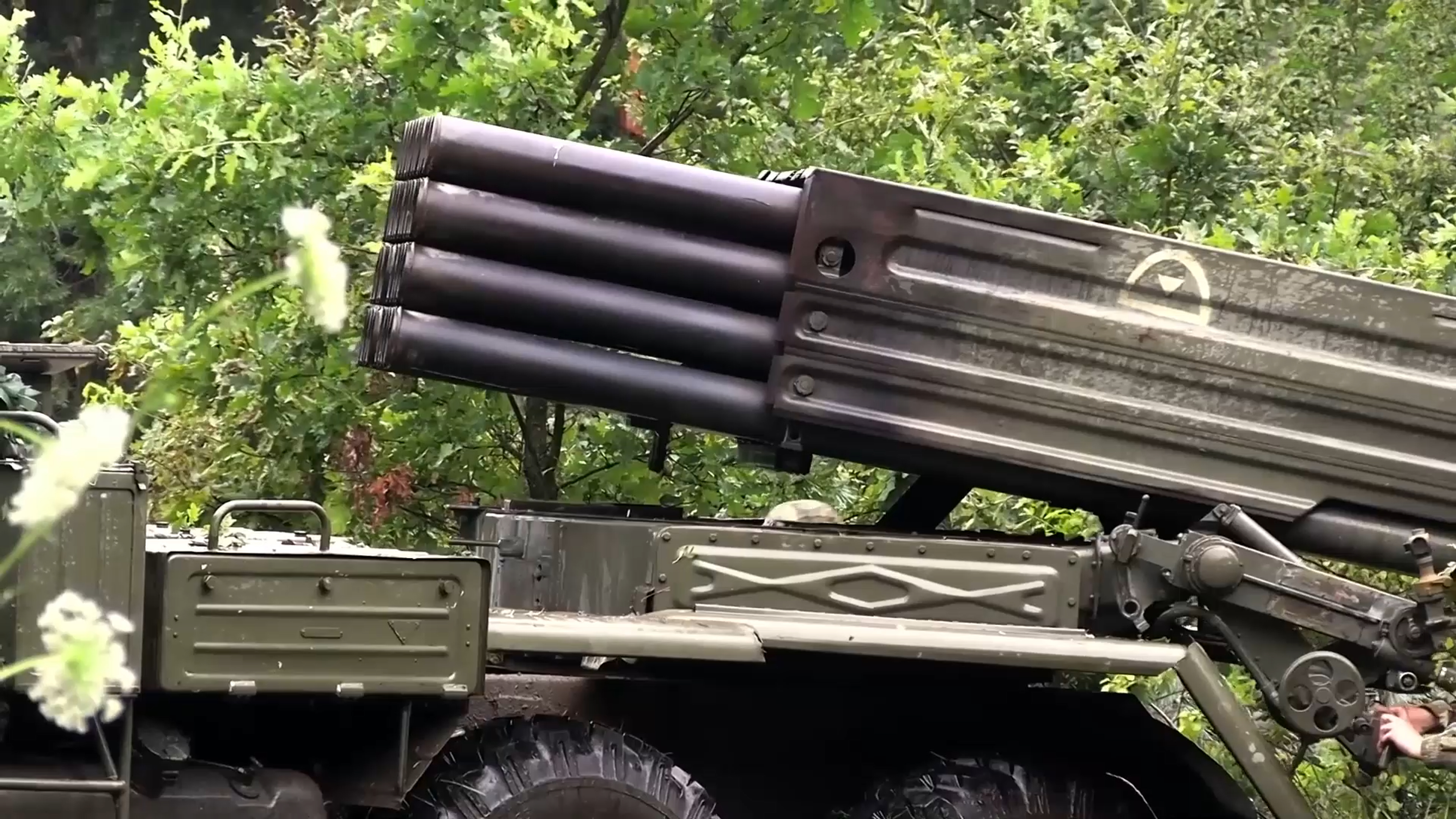 Российские солдаты обрушили «огненный дождь» на позиции ВСУ