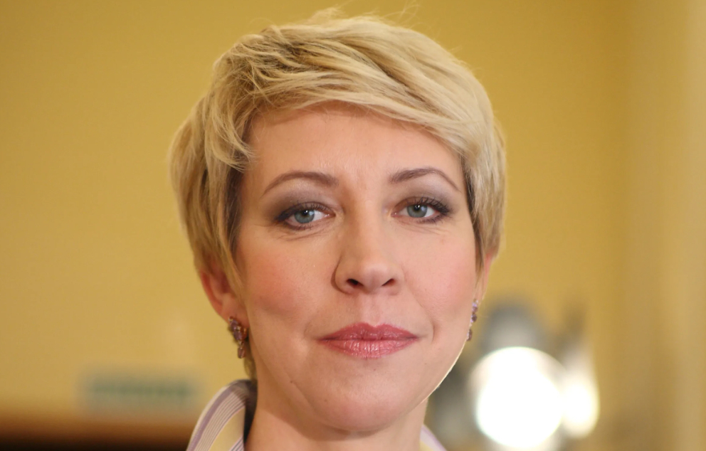 Яна Поплавская заявила, что у Лазаревой все признаки желто-синей болезни
