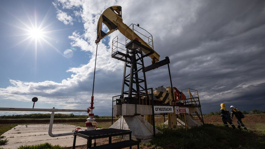 Китай увеличил импорт российской нефти и СПГ