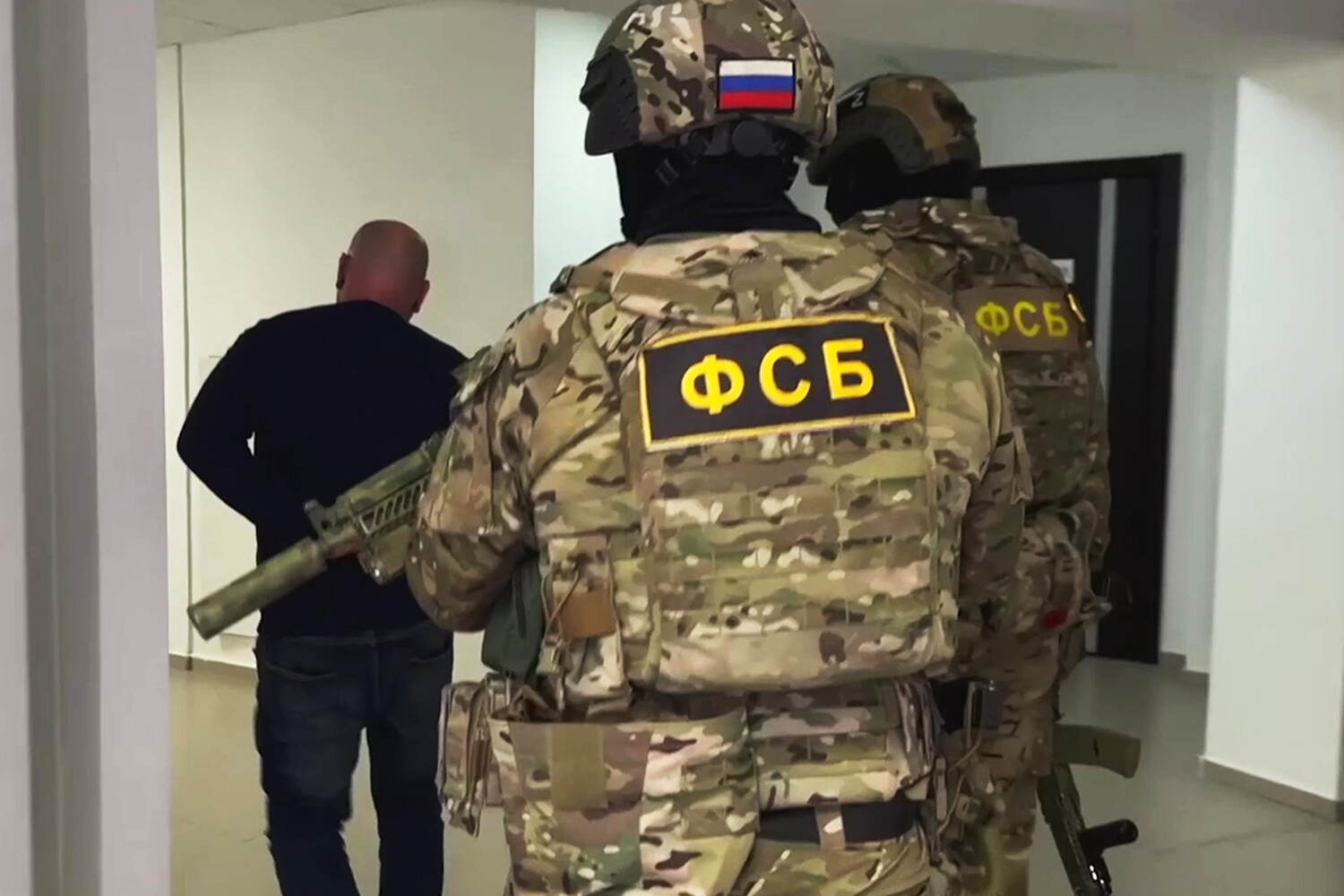 За поджогами объектов Минобороны, МВД, РЖД в России стоят украинские спецслужбы