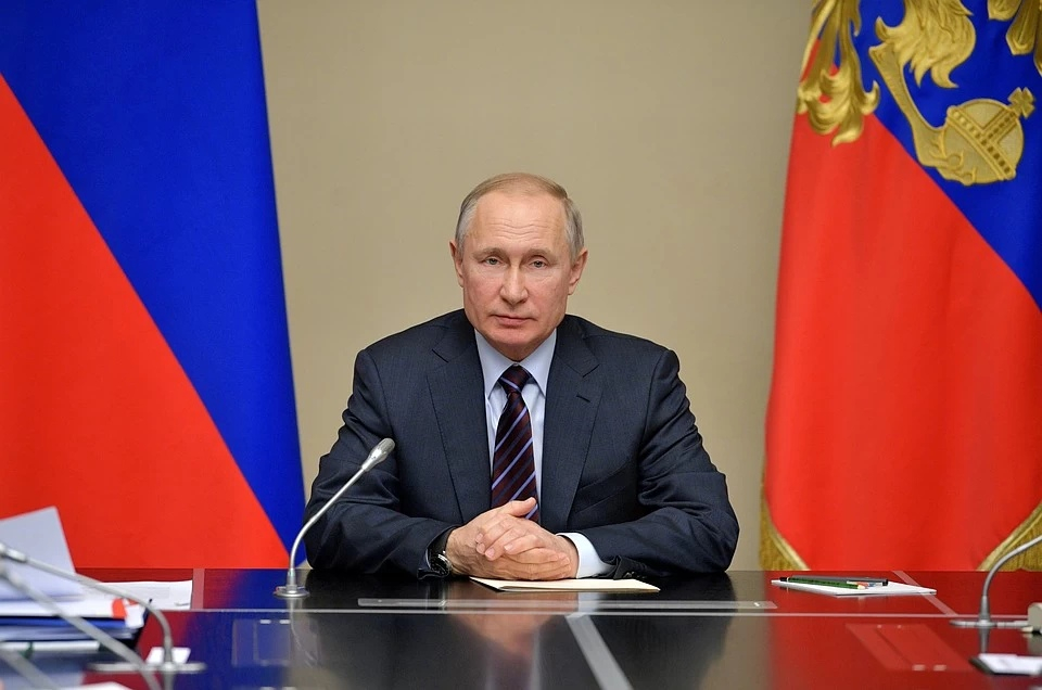 Путин поручил «Роскосмосу» вопрос о создании космических аппаратов низких орбит