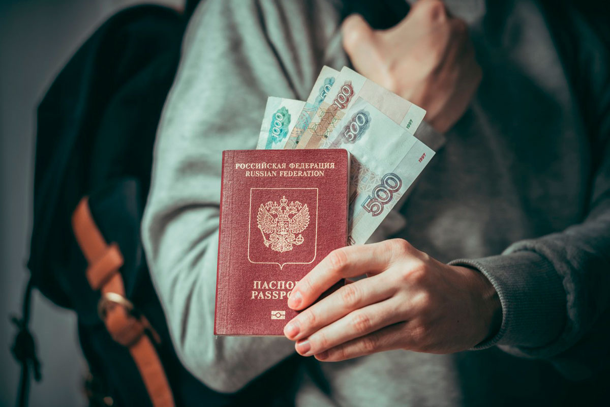 Количество выдач займов «до зарплаты» летом 2023 выросло более чем в два раза по сравнению с прошлым годом