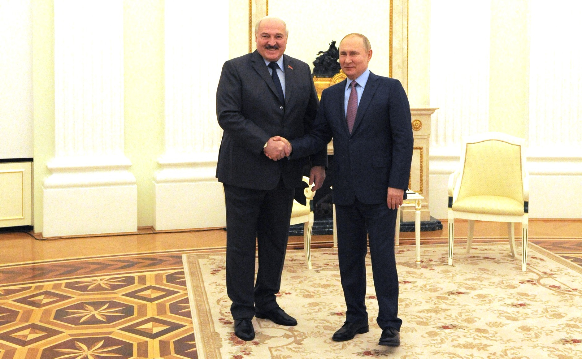 Путин поздравил Лукашенко с  Днем рождения
