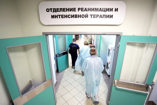 Умер один из школьников, подожженных мужчиной в Курганской области