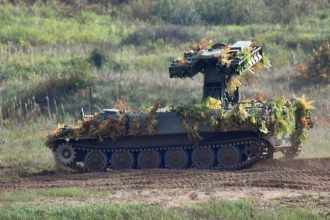 Расчёты ЗРК «Стрела-10» уничтожают беспилотники ВСУ