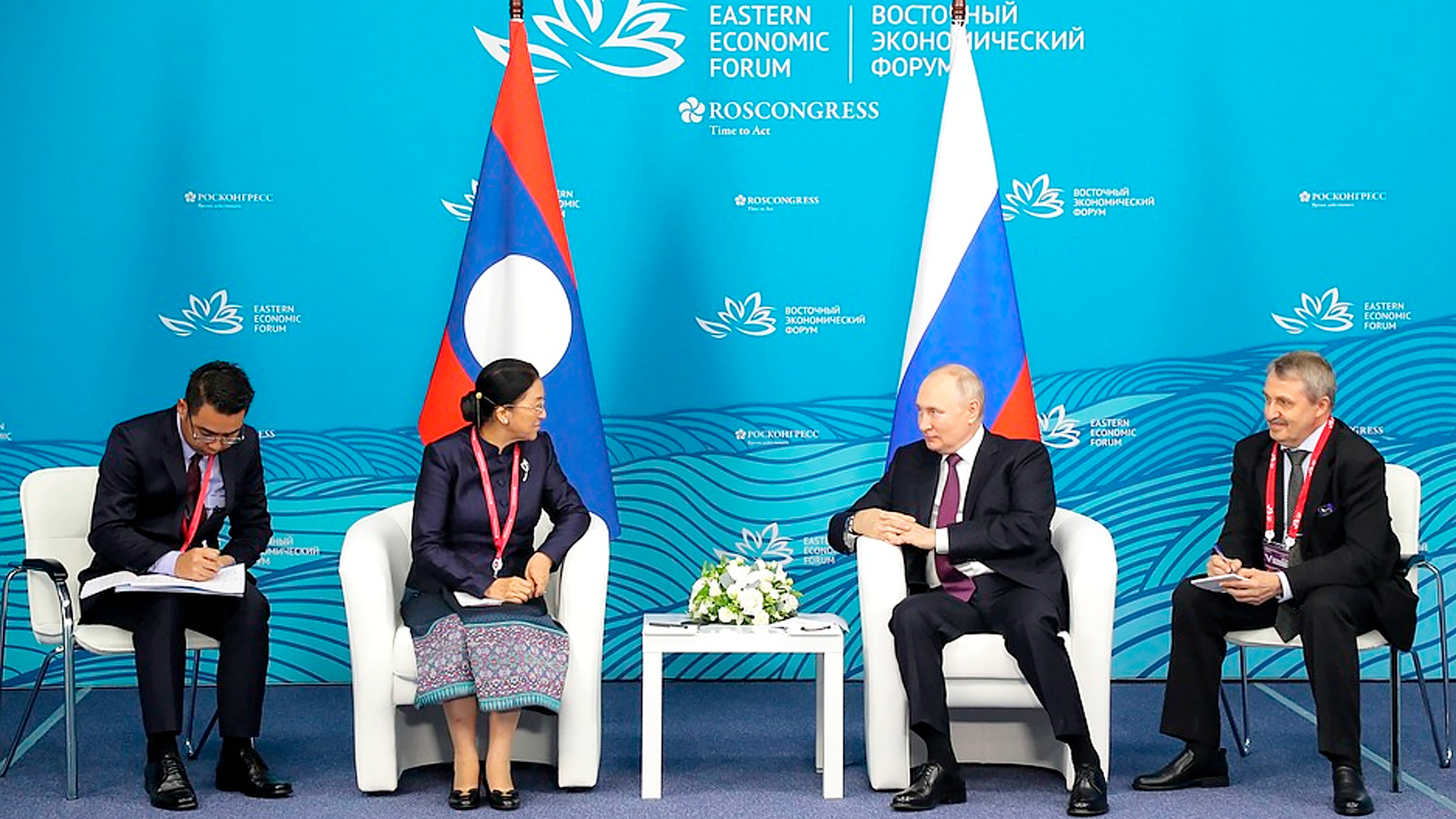 Власти Лаоса поблагодарили Владимира Путина за помощь