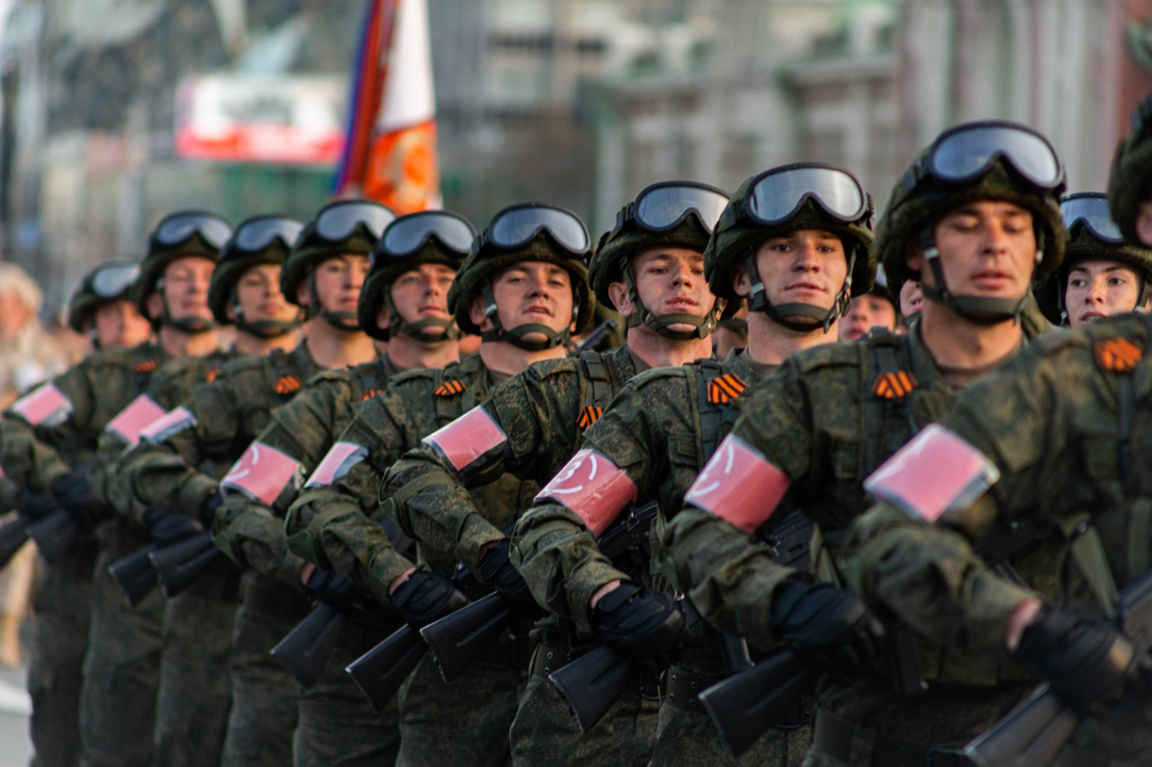 Более 150 новосибирцев заключили контракт на военную службу