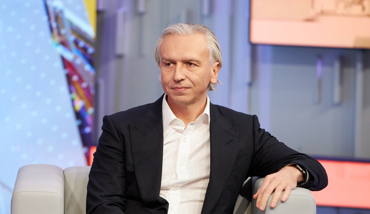 Глава «Газпром нефти» допустил возможность дефицита горючего в России