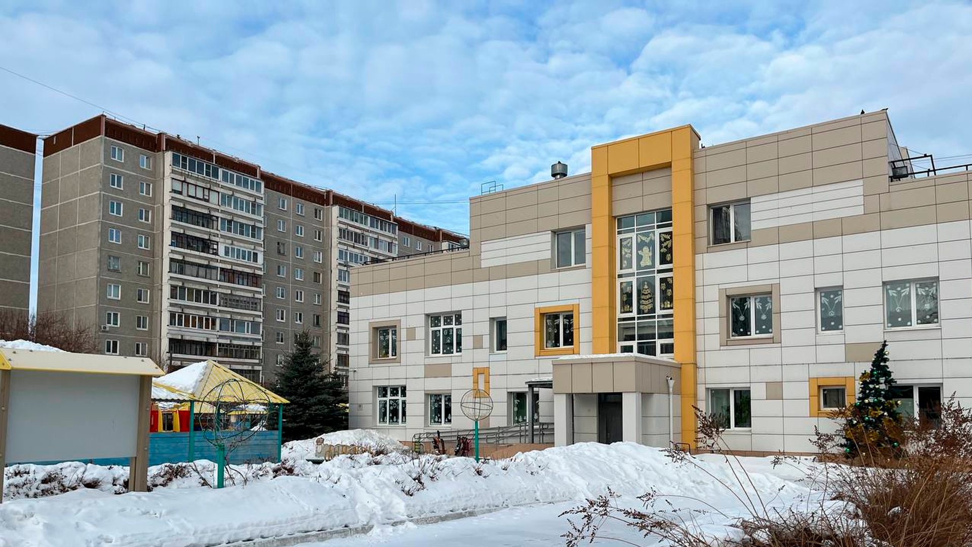 В Екатеринбурге двухлетний ребенок сбежал из детсада в первый день посещения