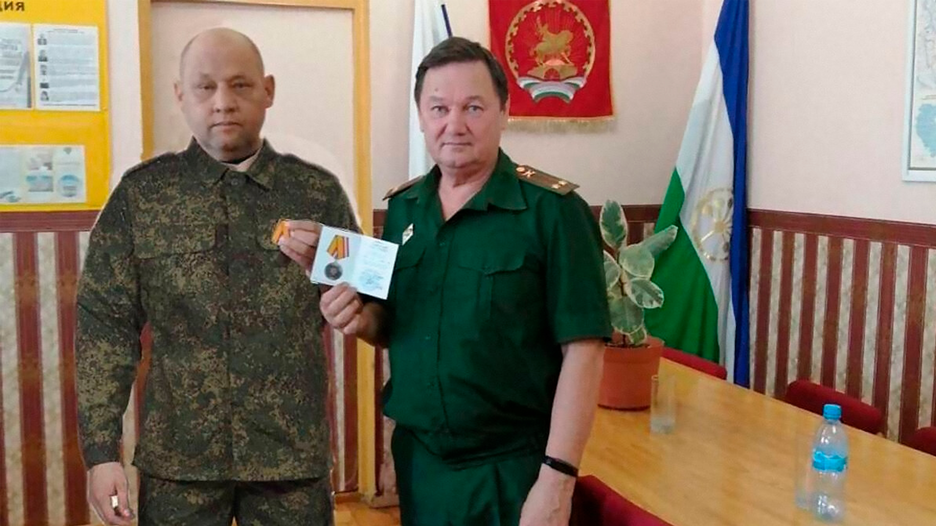В Башкирии прифотошопили раненого бойца для вручения медали