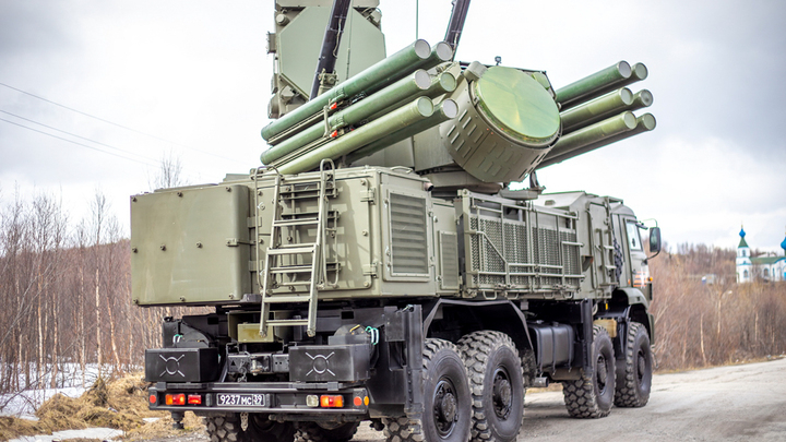 Над Джанкоем русская ПВО сбила украинскую ракету