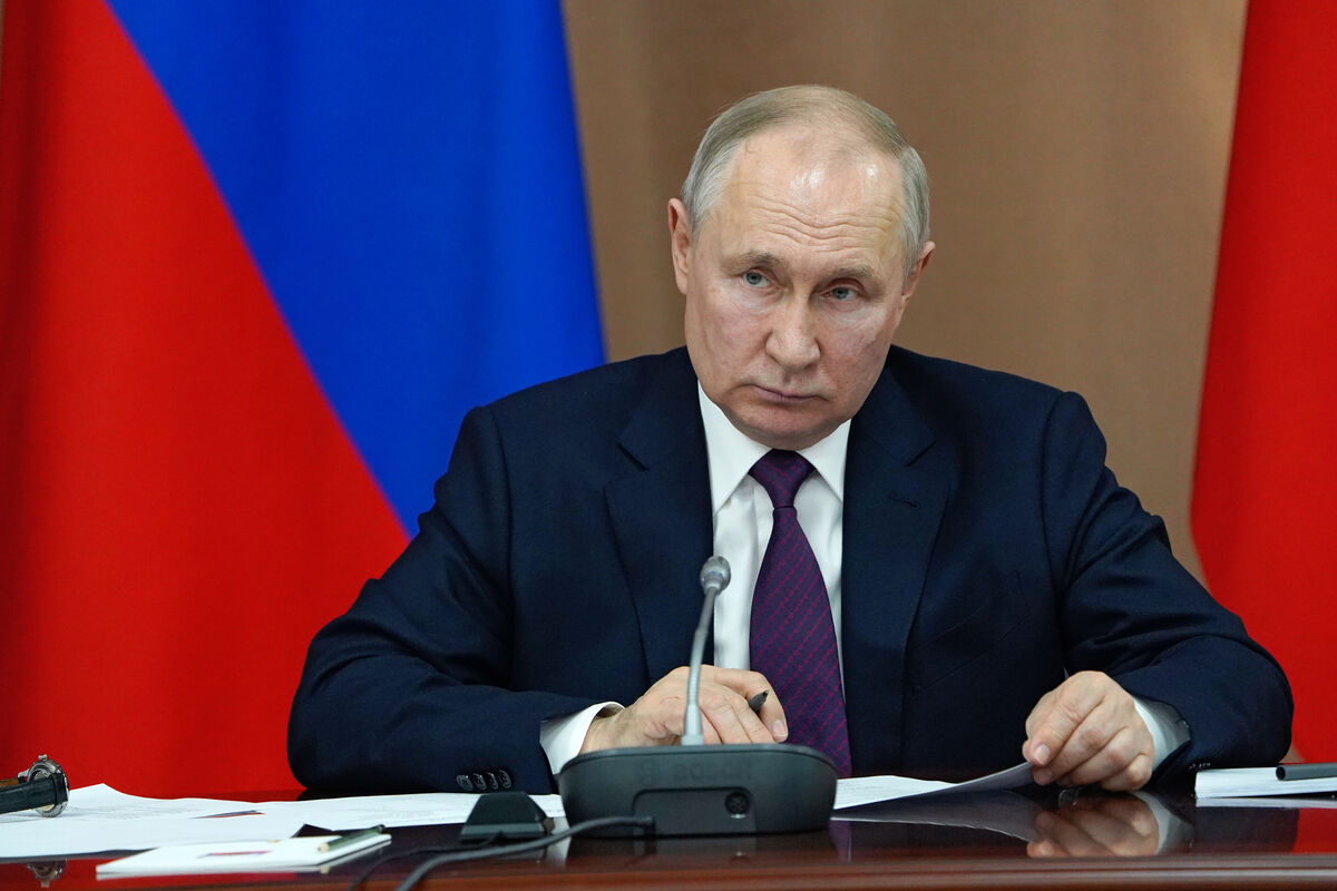 Путин: создание многополярного мира неизбежно и исторически необходимо