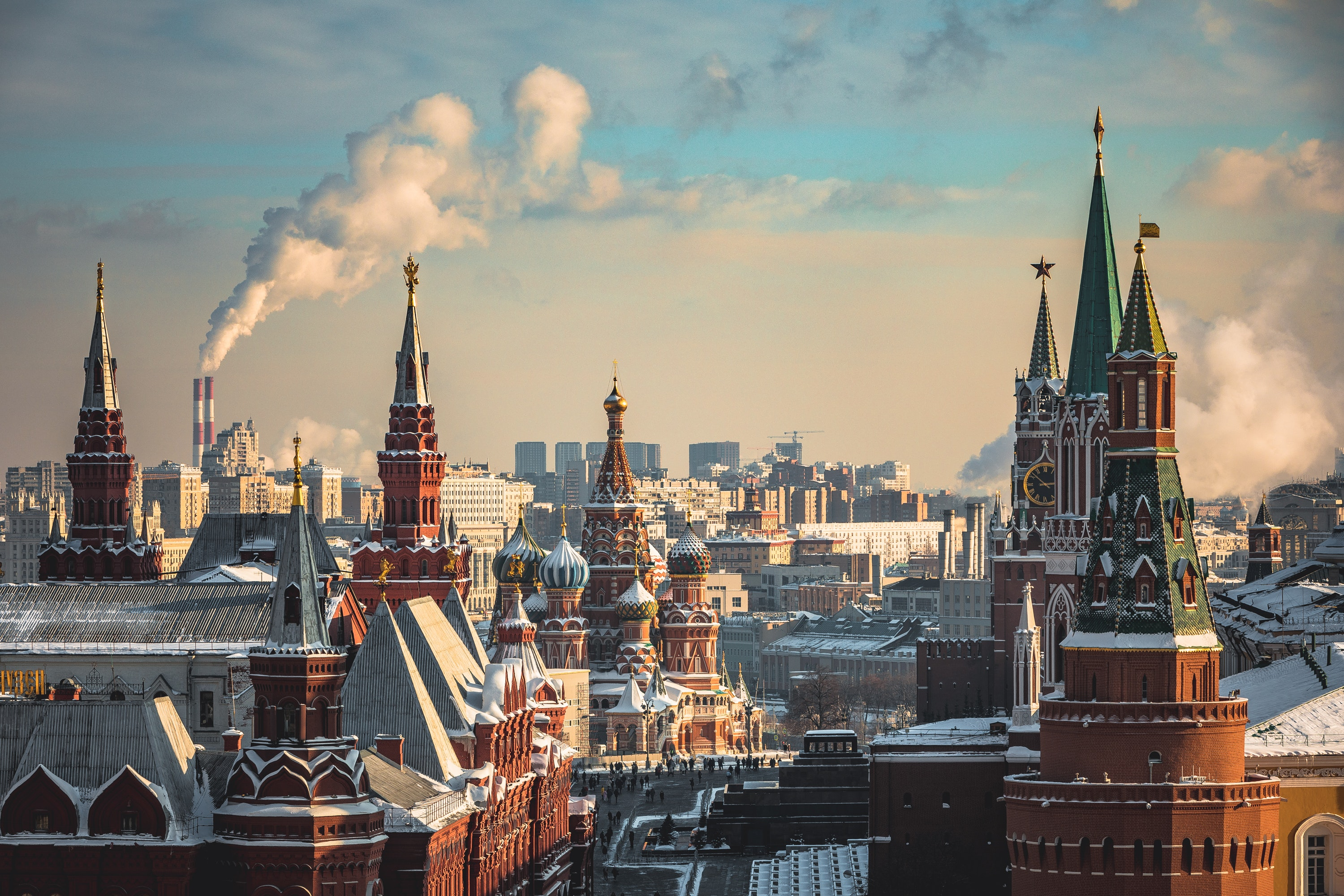 Москвичам пообещали первый снег на выходных