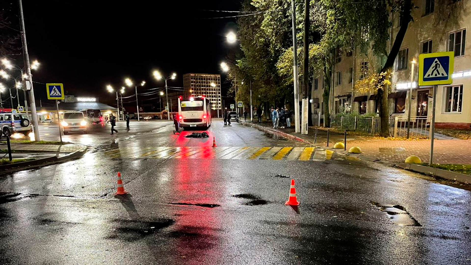 В Подмосковье водитель автобуса сбил двух детей на электросамокате