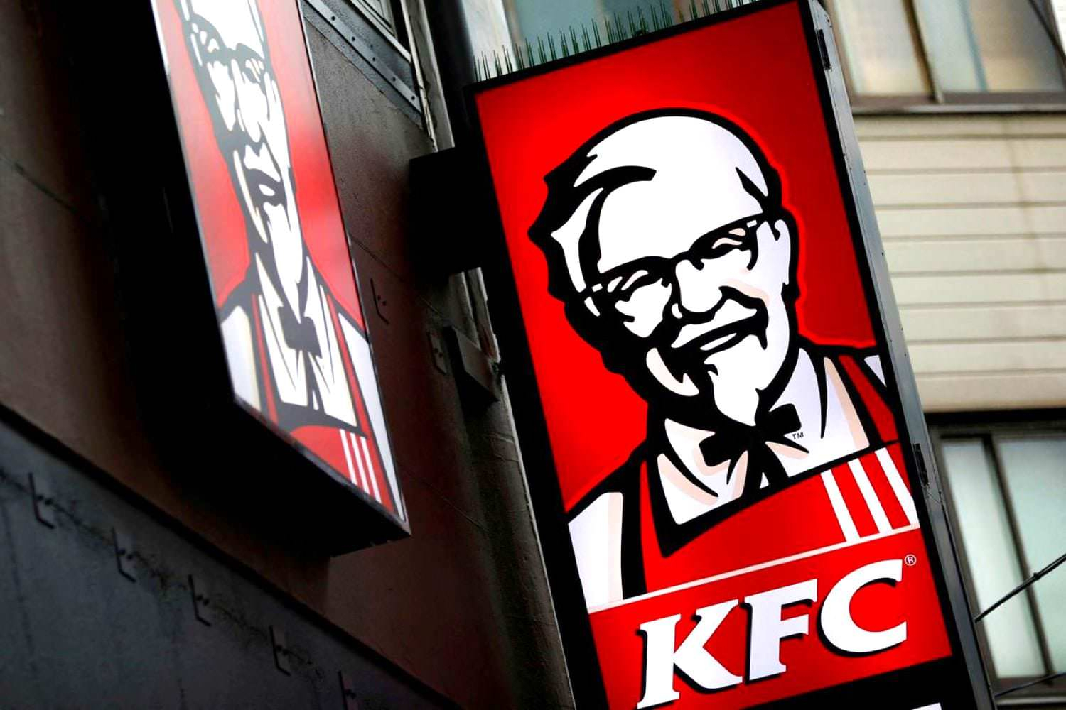 Сеть KFC сообщила о дефиците куриного мяса в России