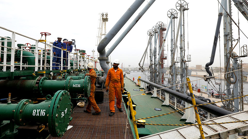 Компаниям Пакистана разрешили покупать российскую нефть