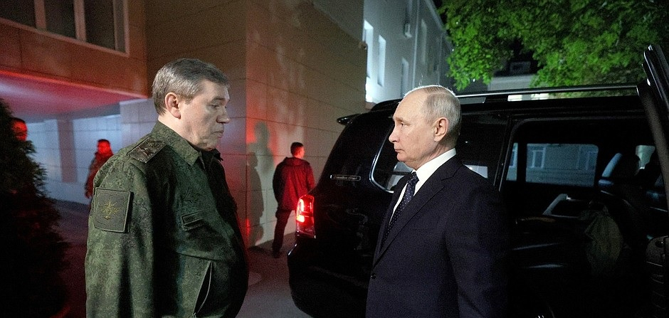 Путин посетил штаб ВС РФ в Ростове-на-Дону