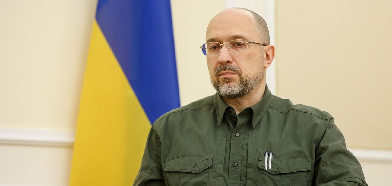 Премьер Украины заявил о дефиците снарядов во всем мире