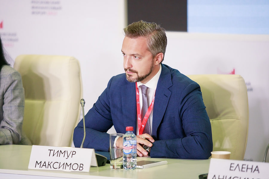 Мишустин снял Максимова с поста замглавы Минфина