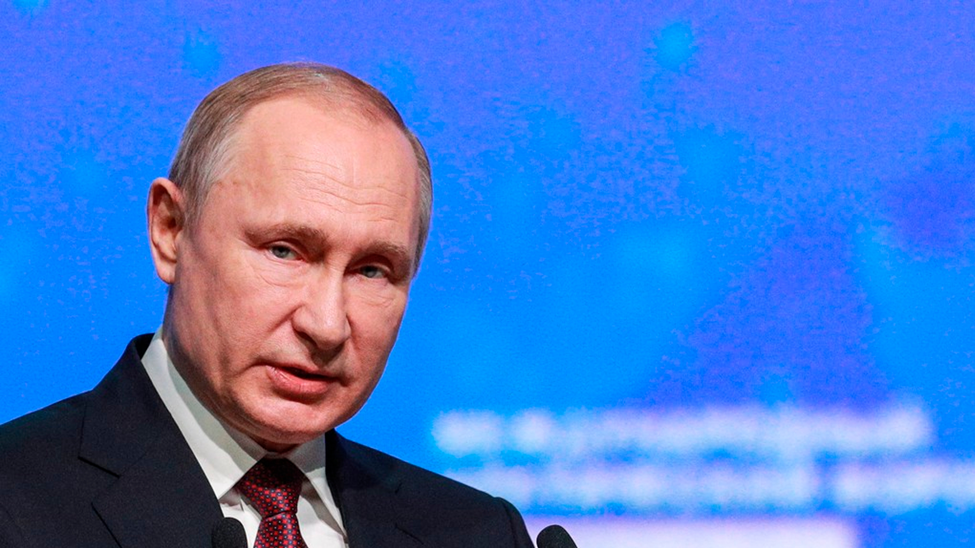 Путин потребовал пресечь незаконное попадание оружия в Россию