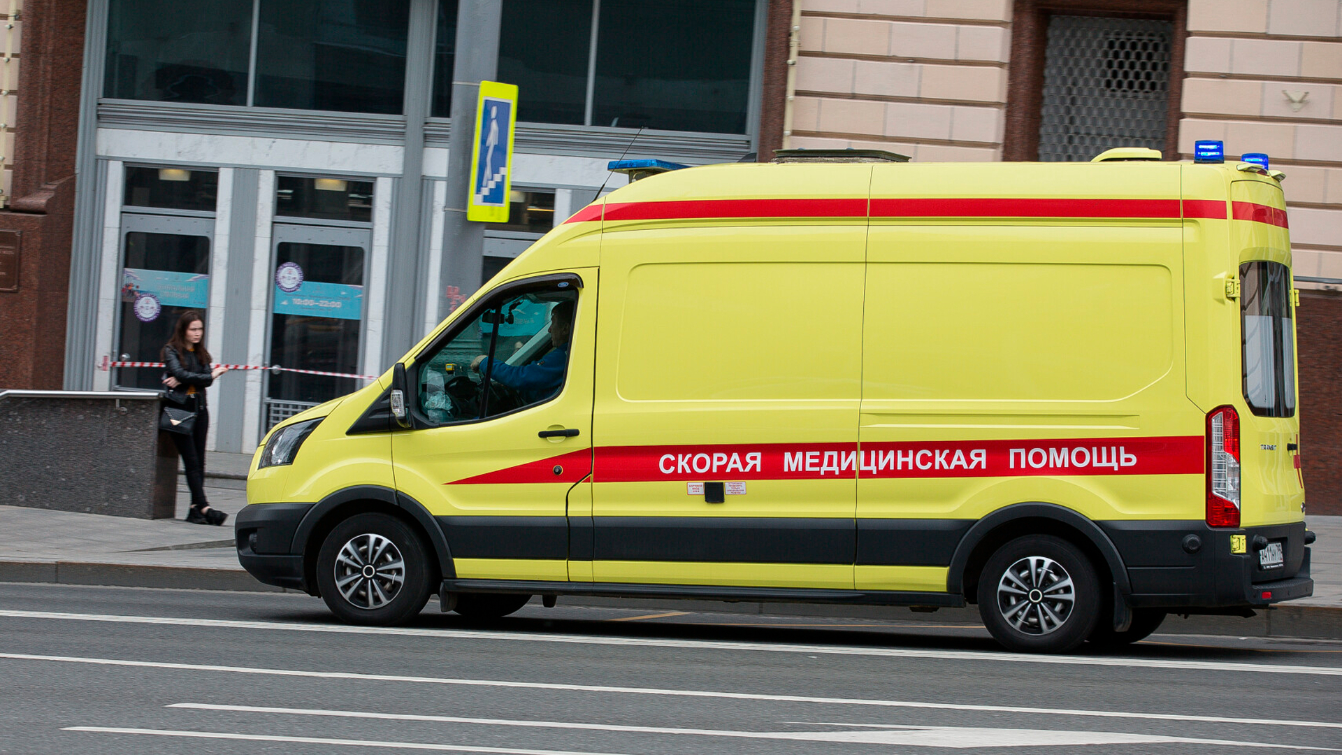 Попавшая в плен к сверстницам российская школьница выпрыгнула из окна