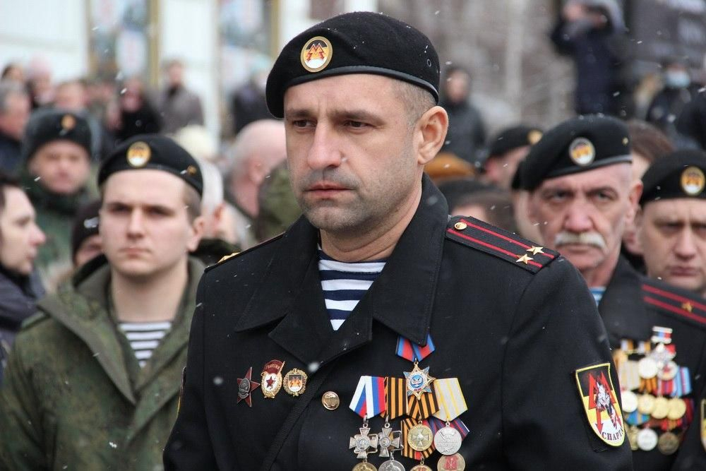 Спикер НС ДНР Артем Жога пообещал проследить за эффективностью работы депутатов с населением