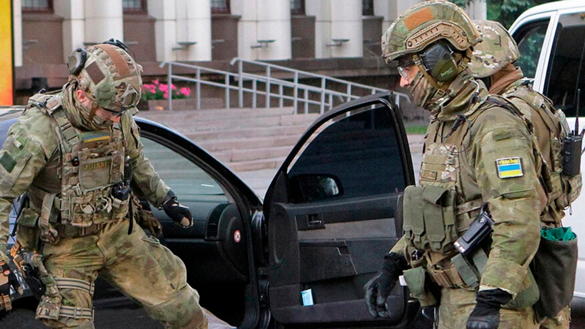 Сотрудники СБУ и солдаты ВСУ подрались из-за русского шансона