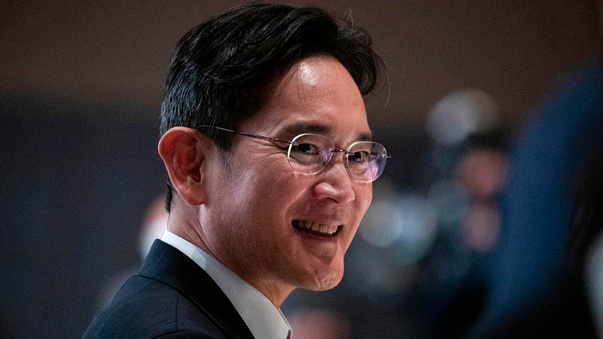 Главу Samsung потребовали посадить в тюрьму на пять лет