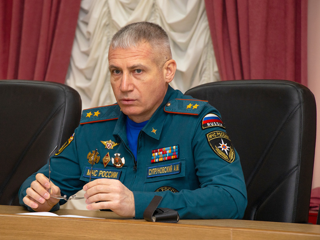 Замминистра МЧС Супруновский попал в ДТП в центре Москвы