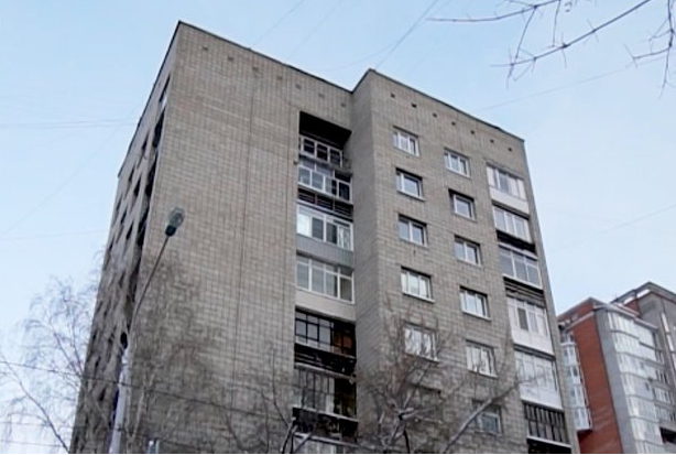 Журналисты показали дом Шойгу в Красноярске, в котором он жил в конце 80-х