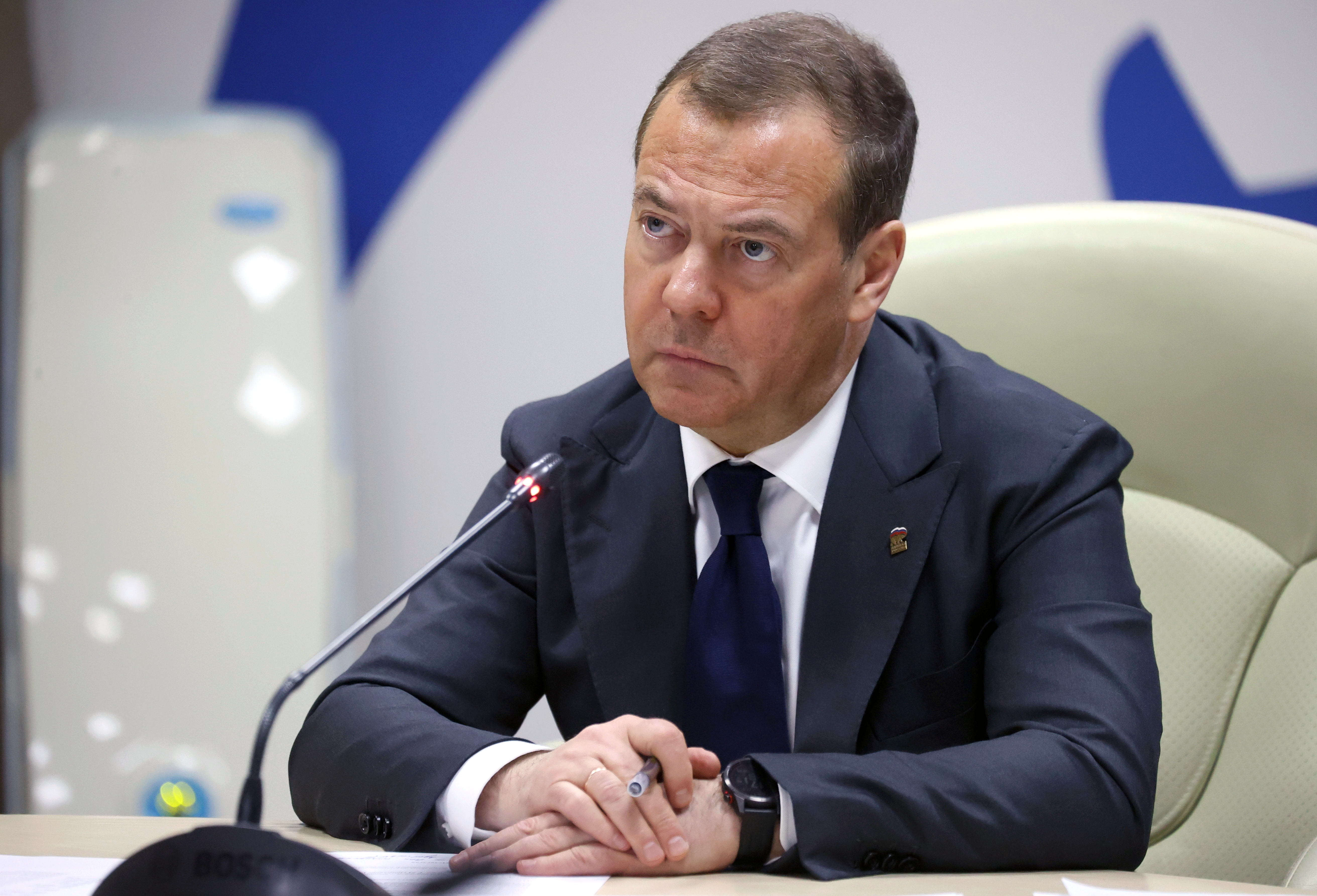 Медведев заявил о возможности введения регионального материнского капитала в ДНР