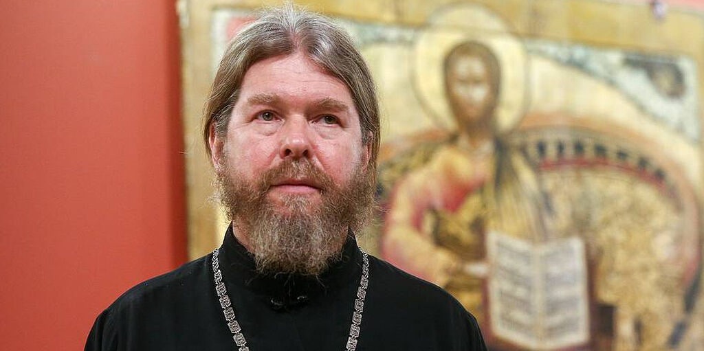 Митрополит Симферопольский и Крымский Тихон представил книгу о Российской империи