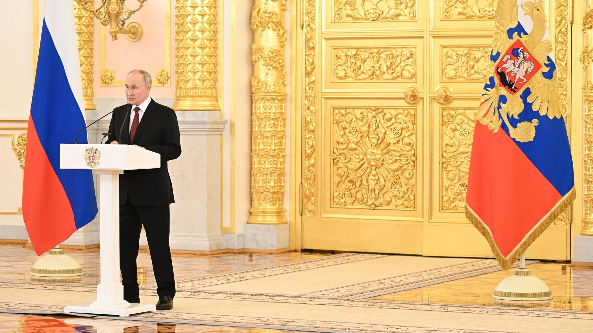 Путин: число работающих в России иностранных компаний после санкций увеличилось