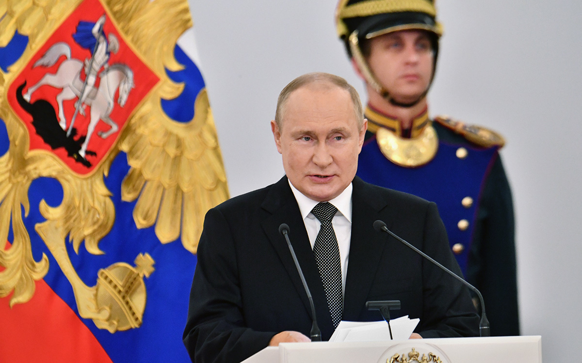 Путин объявил об участии в выборах президента в 2024 году
