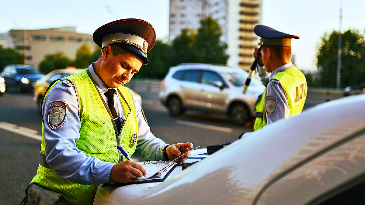 ГИБДД Москвы приостановила выдачу прав и регистрацию авто из-за сбоя