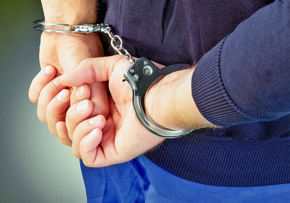 Полиция Франции задержала писателя Бегбедера по делу об изнасиловании